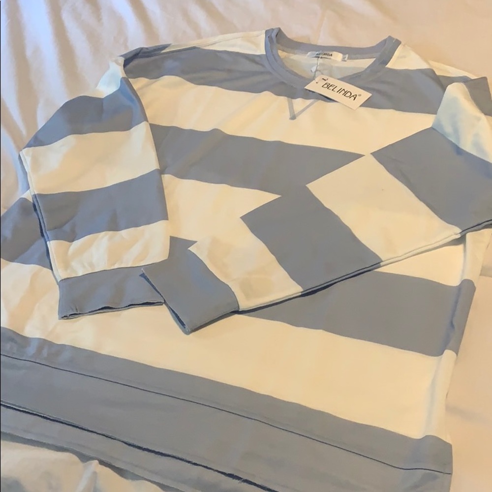 Brand new thin side split sweatshirt